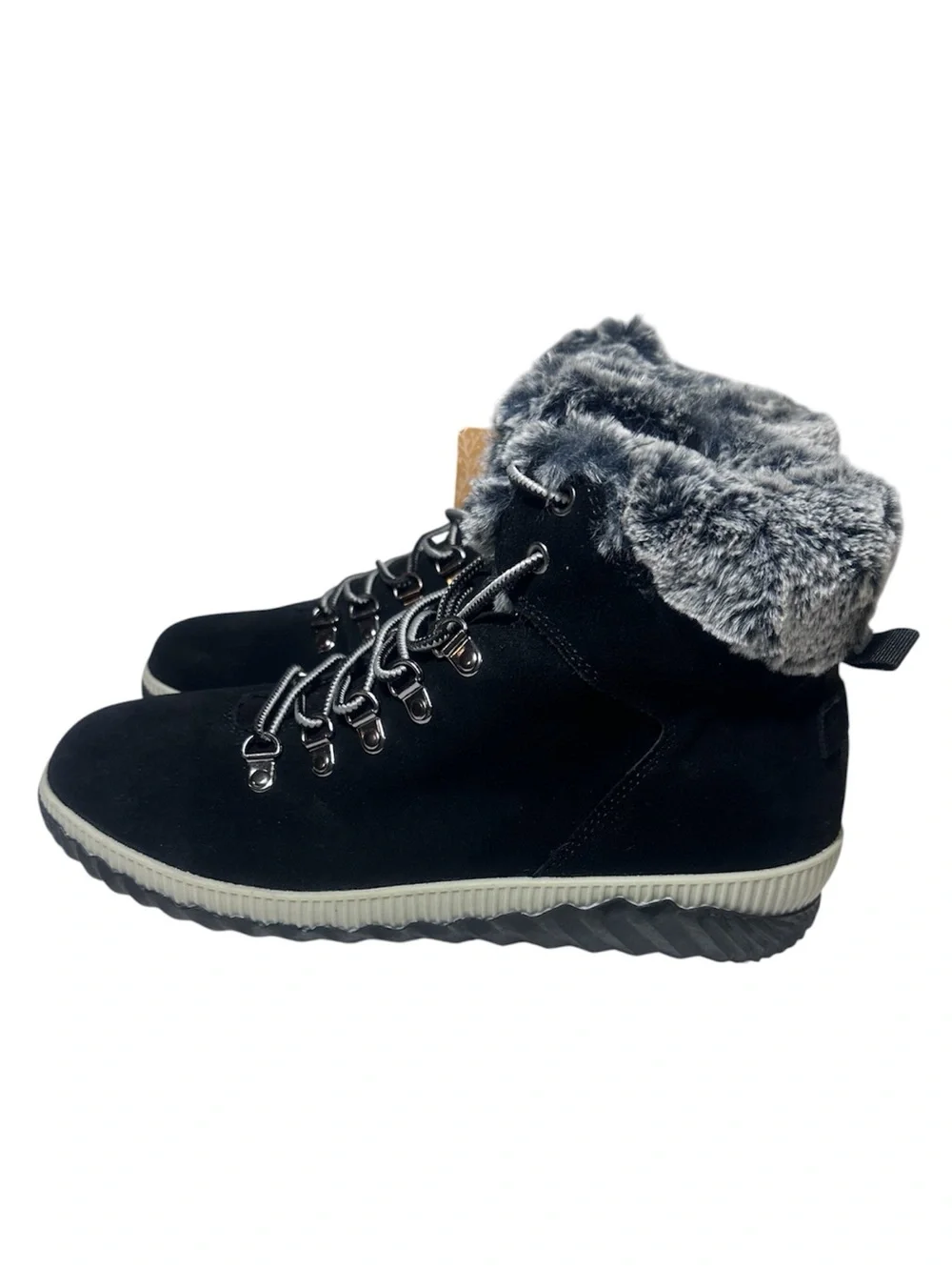 Muk Luks NWT black winter snow boots women’s 9